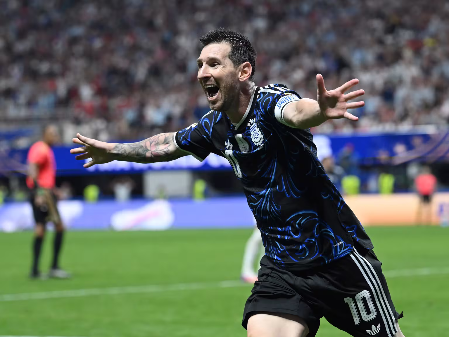 Football-Coupe du monde FIFA 2026 : l&rsquo;Argentine domine l&rsquo;Angleterre en demie et défiera l&rsquo;Espagne en finale